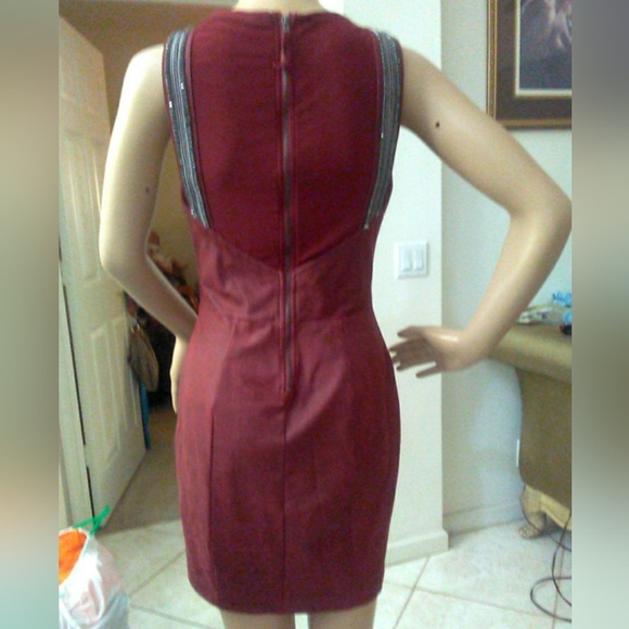 BNWOT SUEDE-LIKE DRESS BY GUESS MARION W/ SILVER DECOR & RHINESTONES SZ 4 BEAUTY - Picture 9 of 11